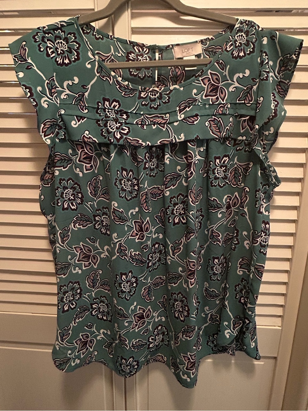Loft Green Floral Ruffle Sleeve Blouse